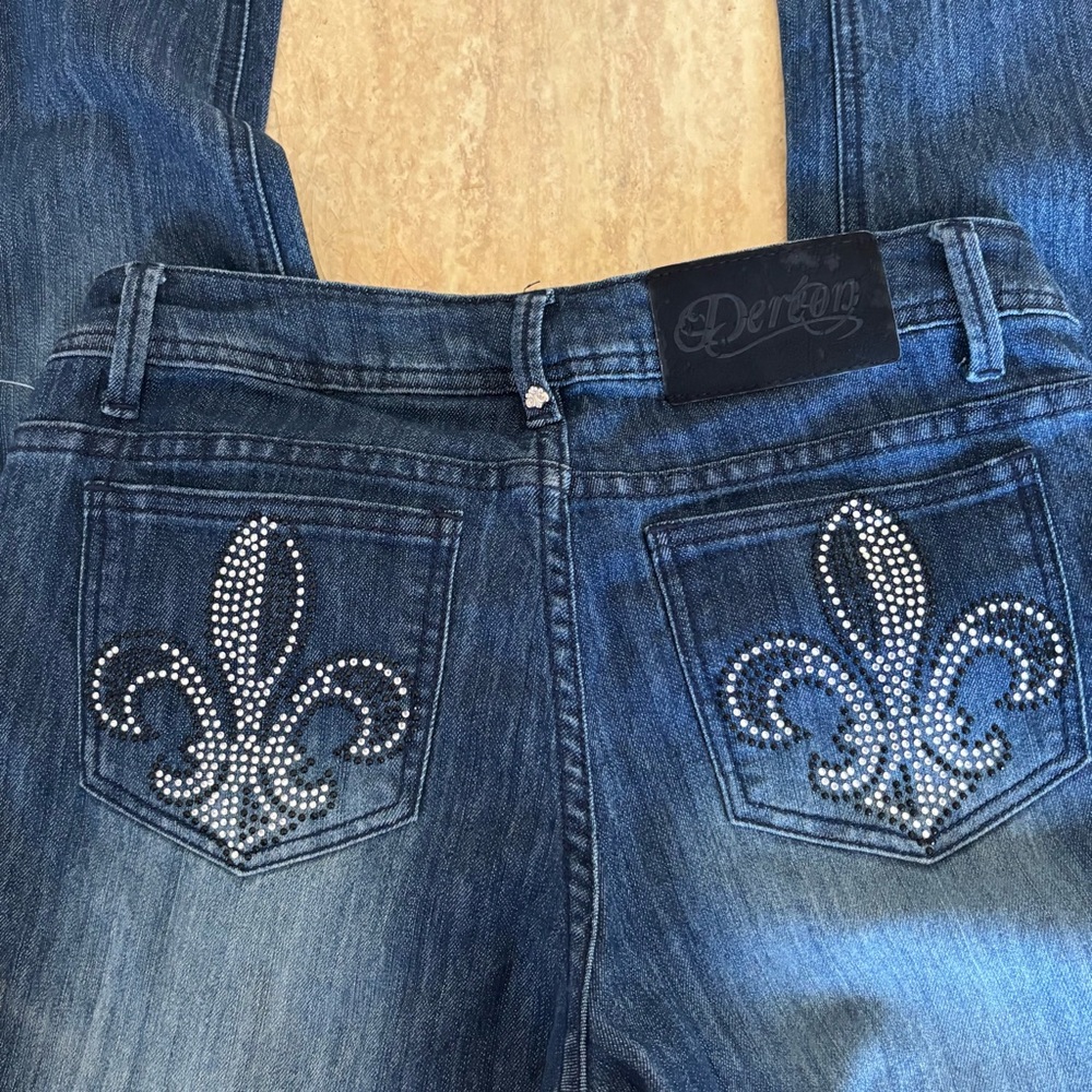 Dereon Women's Blue Skinny Leg Jeans Mid-Rise Dark Wash Sz 11/12 Rhinestones